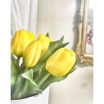 Csodálatos sárga gumi tulipán csokor- 7 szál- Nyilt fejekkel és bimbókkal